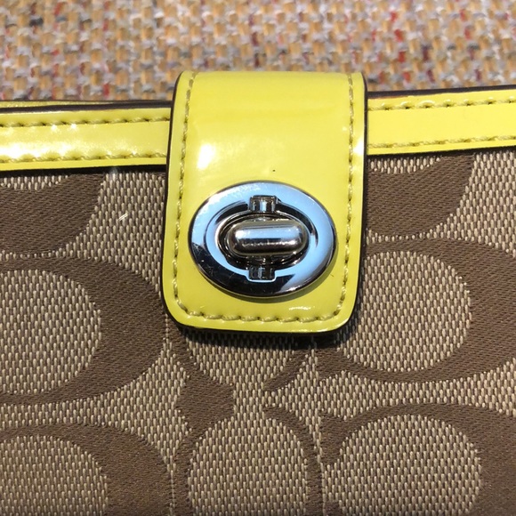 COACH Legacy Signature Slim Turn Lock Closure Trifold Wallet Neon Yellow Trim - Picture 12 of 17